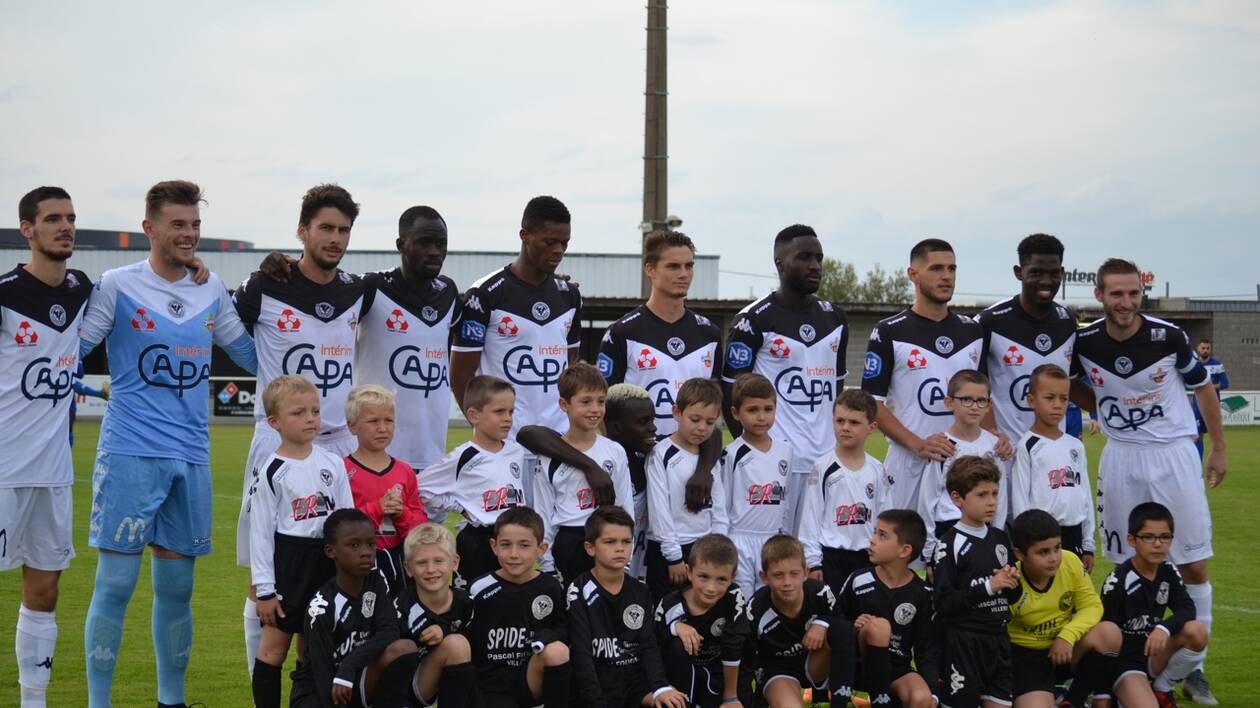 voltigeurs-de-chateaubriant-19-football-club-facts