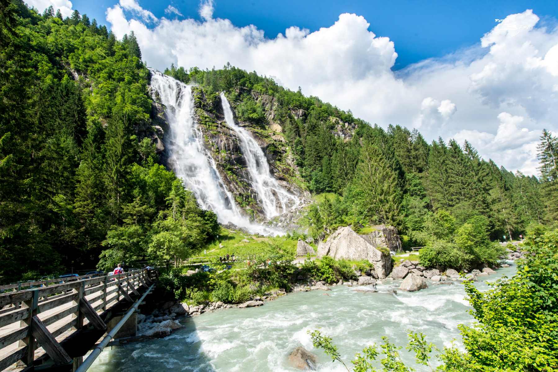 10-astounding-facts-about-nardis-waterfalls