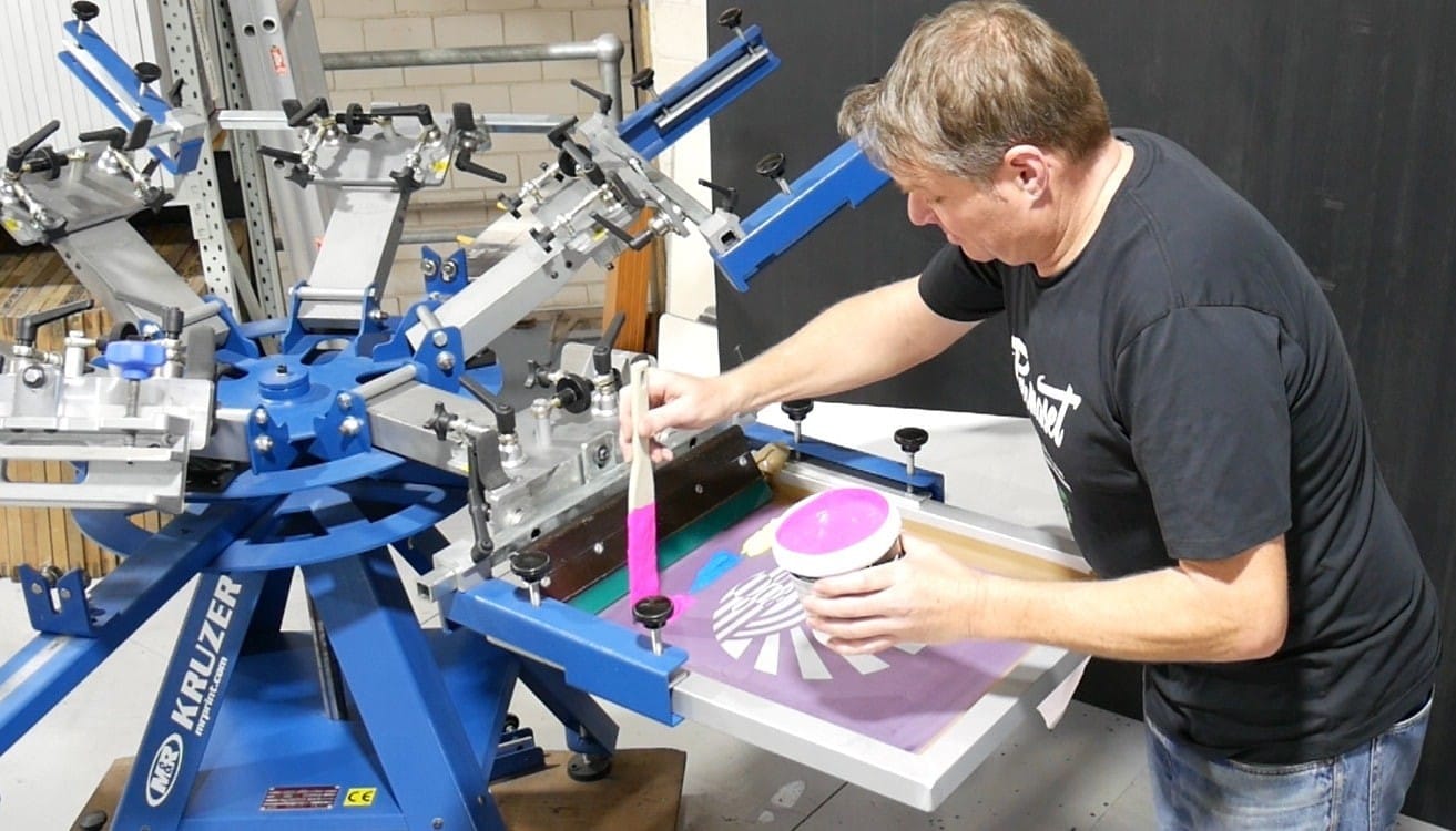 10-astounding-facts-about-screen-printer