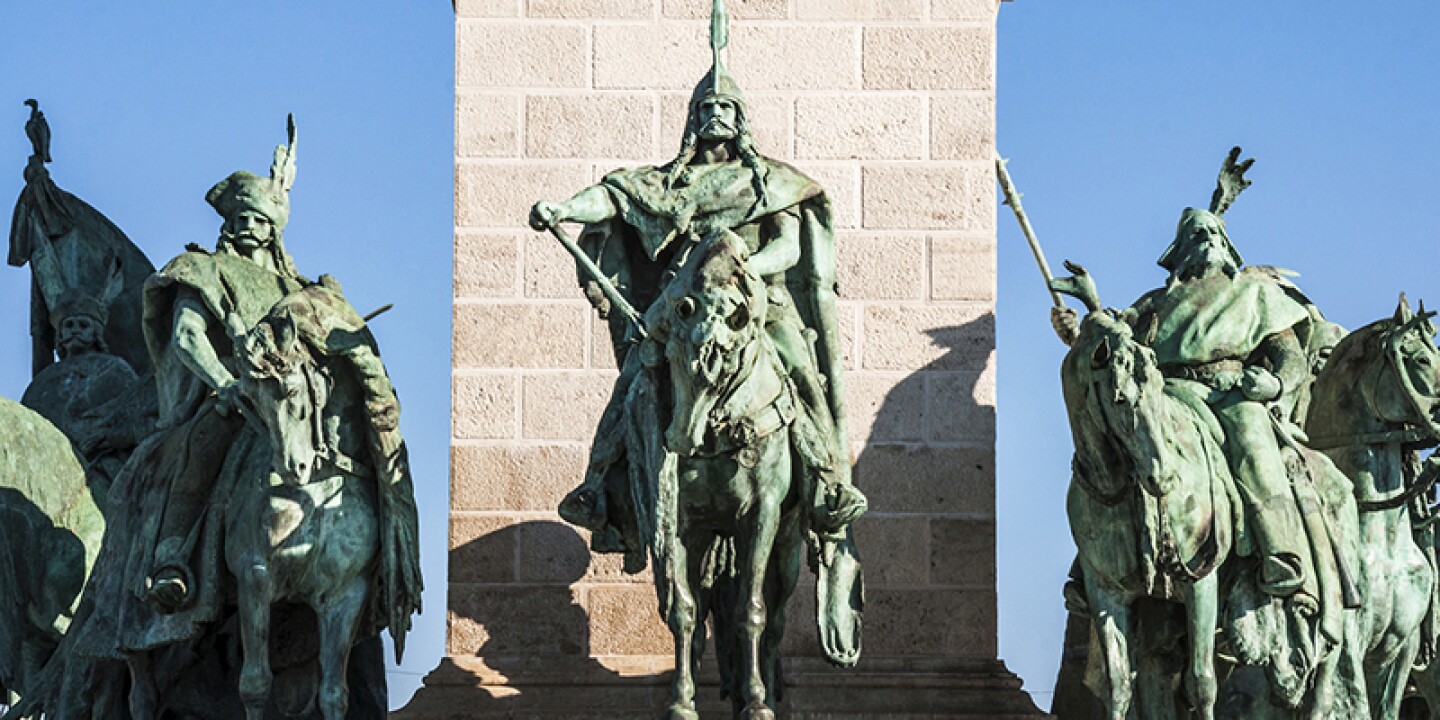 10-astounding-facts-about-the-king-henry-vii-statue
