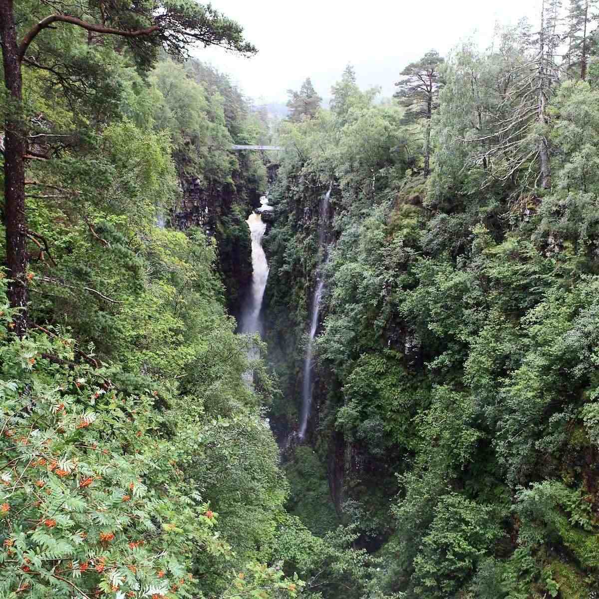 12 Mind-blowing Facts About Multnomah Falls 