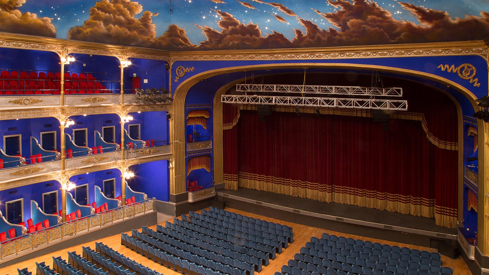 10-mind-blowing-facts-about-teatro-rossetti