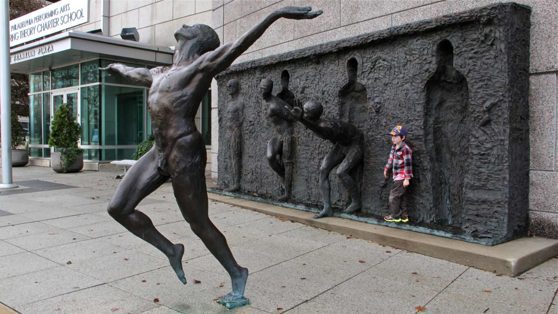 10-mind-blowing-facts-about-the-freedom-sculpture