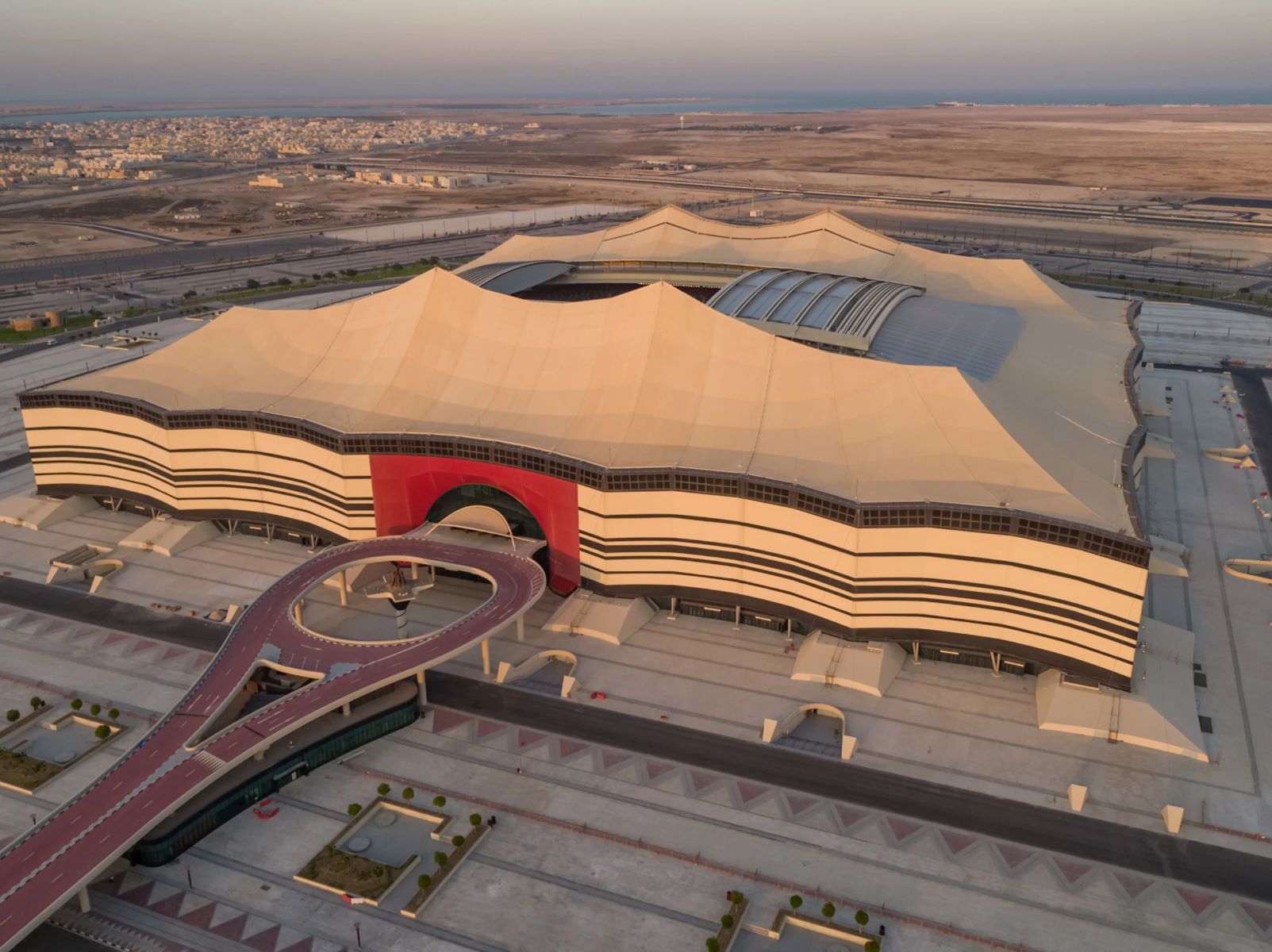 10-surprising-facts-about-al-bayt-stadium