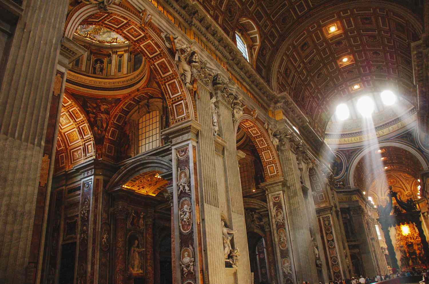 10 Surprising Facts About Saint Peter's Basilica - Facts.net