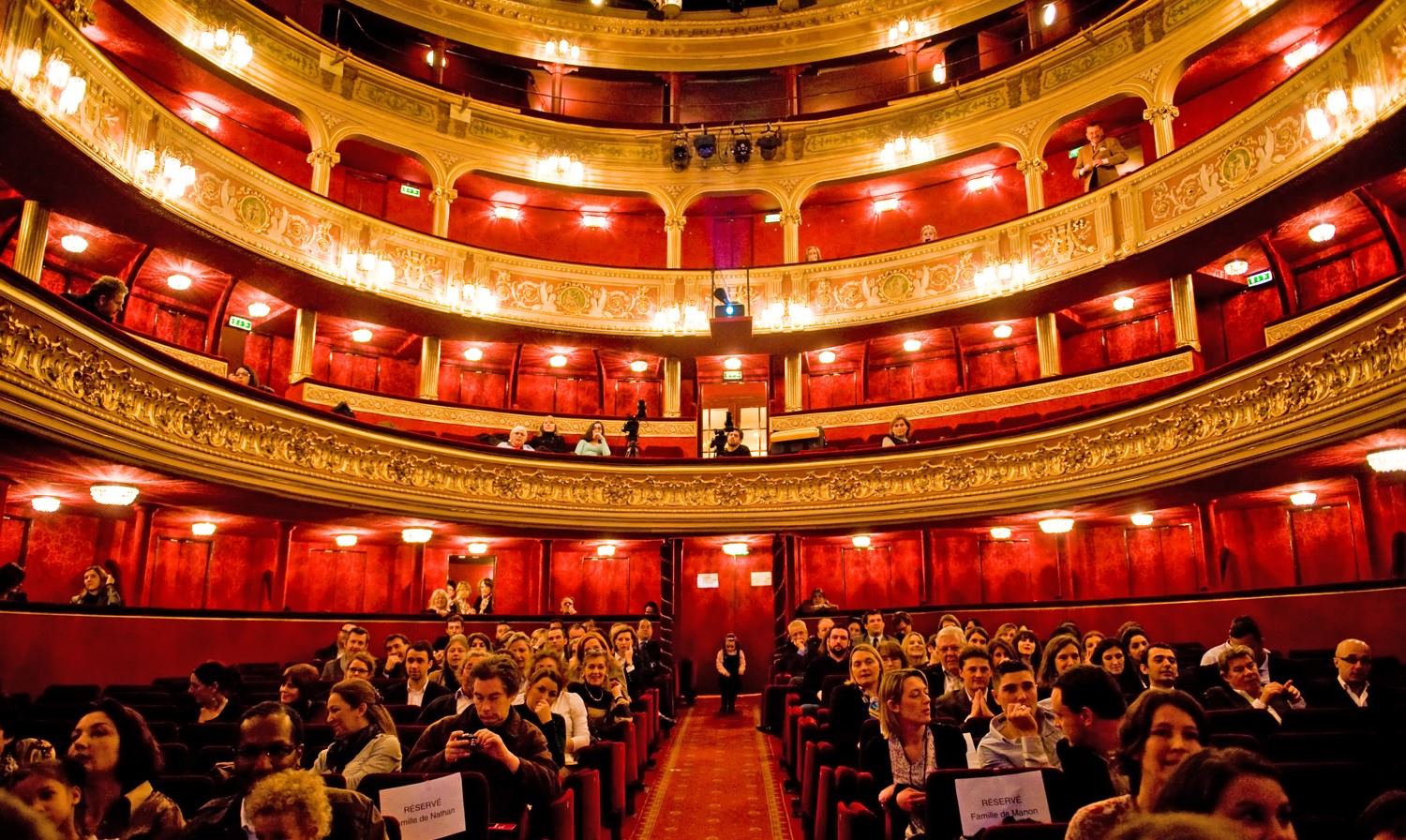 Theater de. Театр Буфф-Паризьен. Париж театр Буфф-Паризьен. Жак Оффенбах Буфф Паризьен. Паризьен театр оперетты.