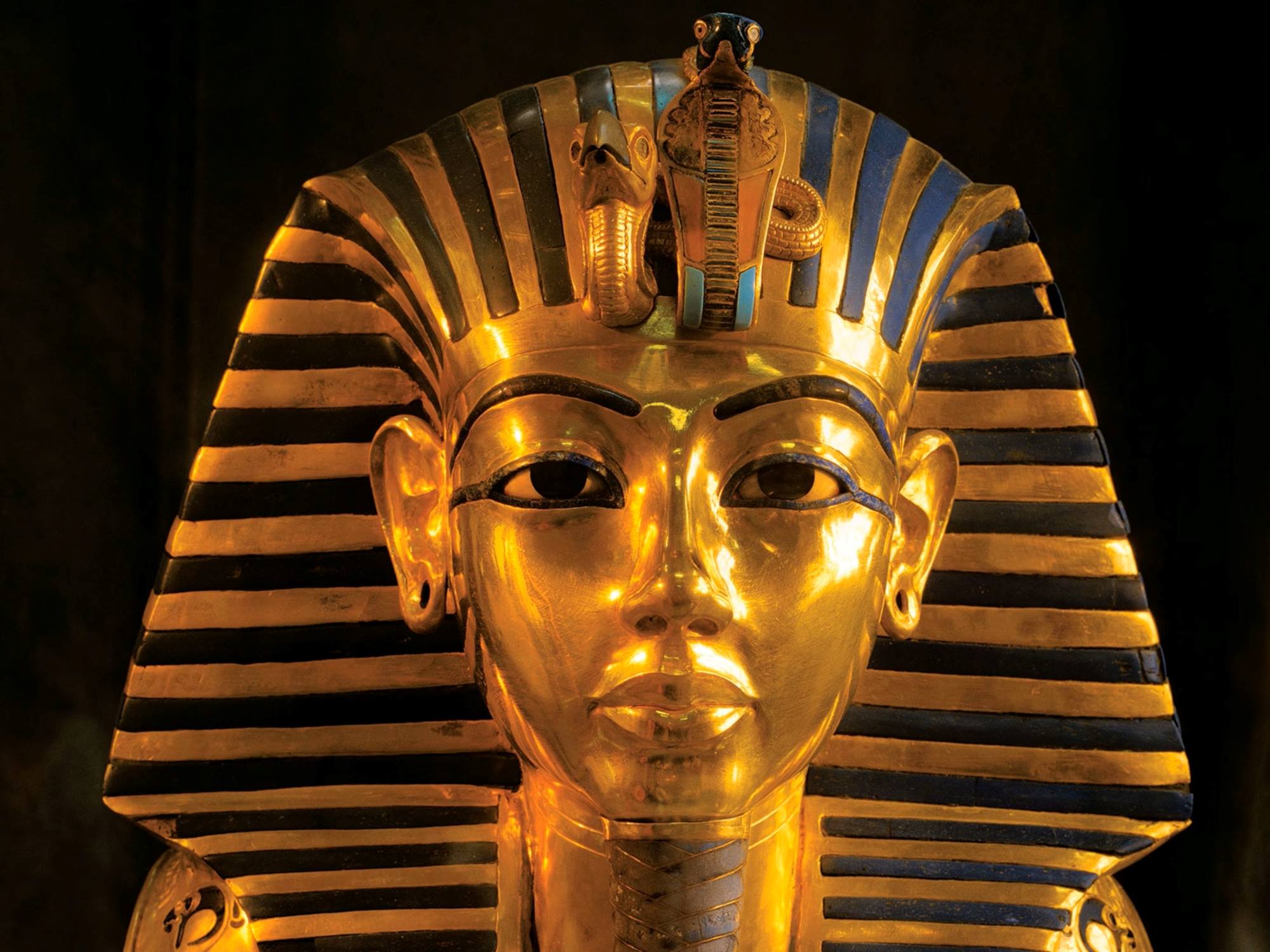 11-astonishing-facts-about-the-tutankhamuns-death-mask