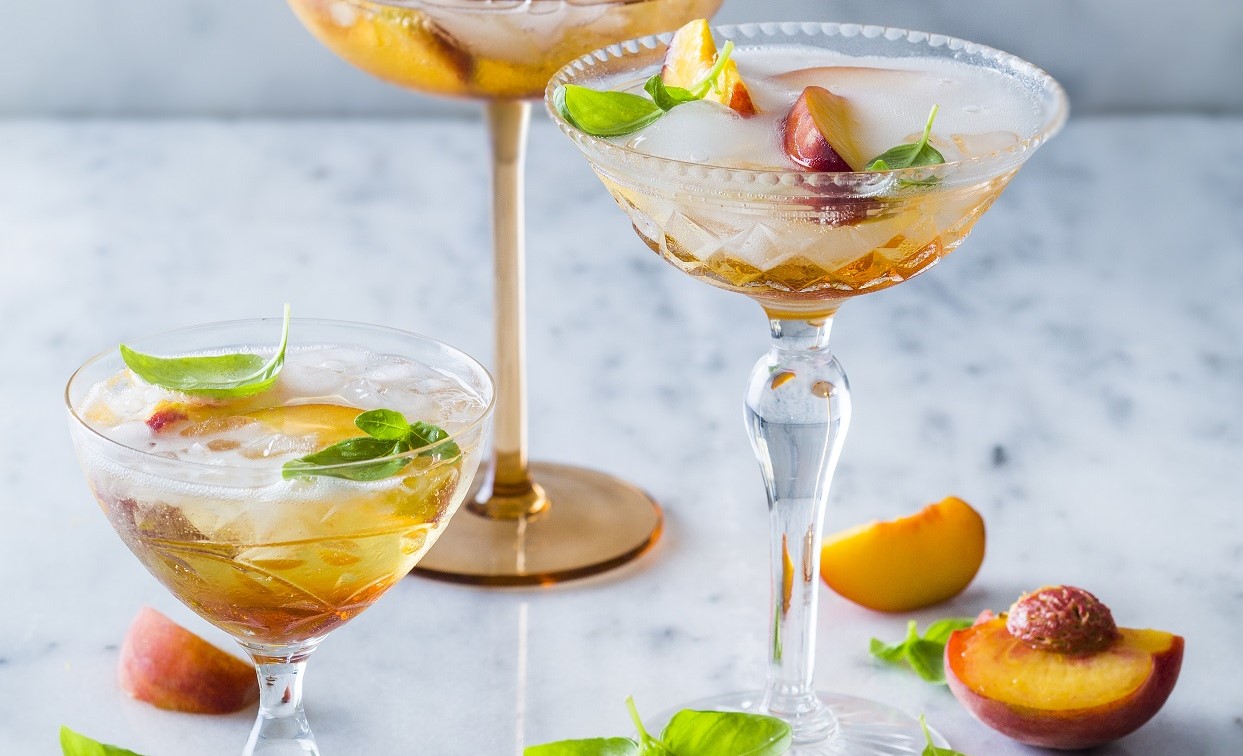 11-captivating-facts-about-peach-prosecco-punch