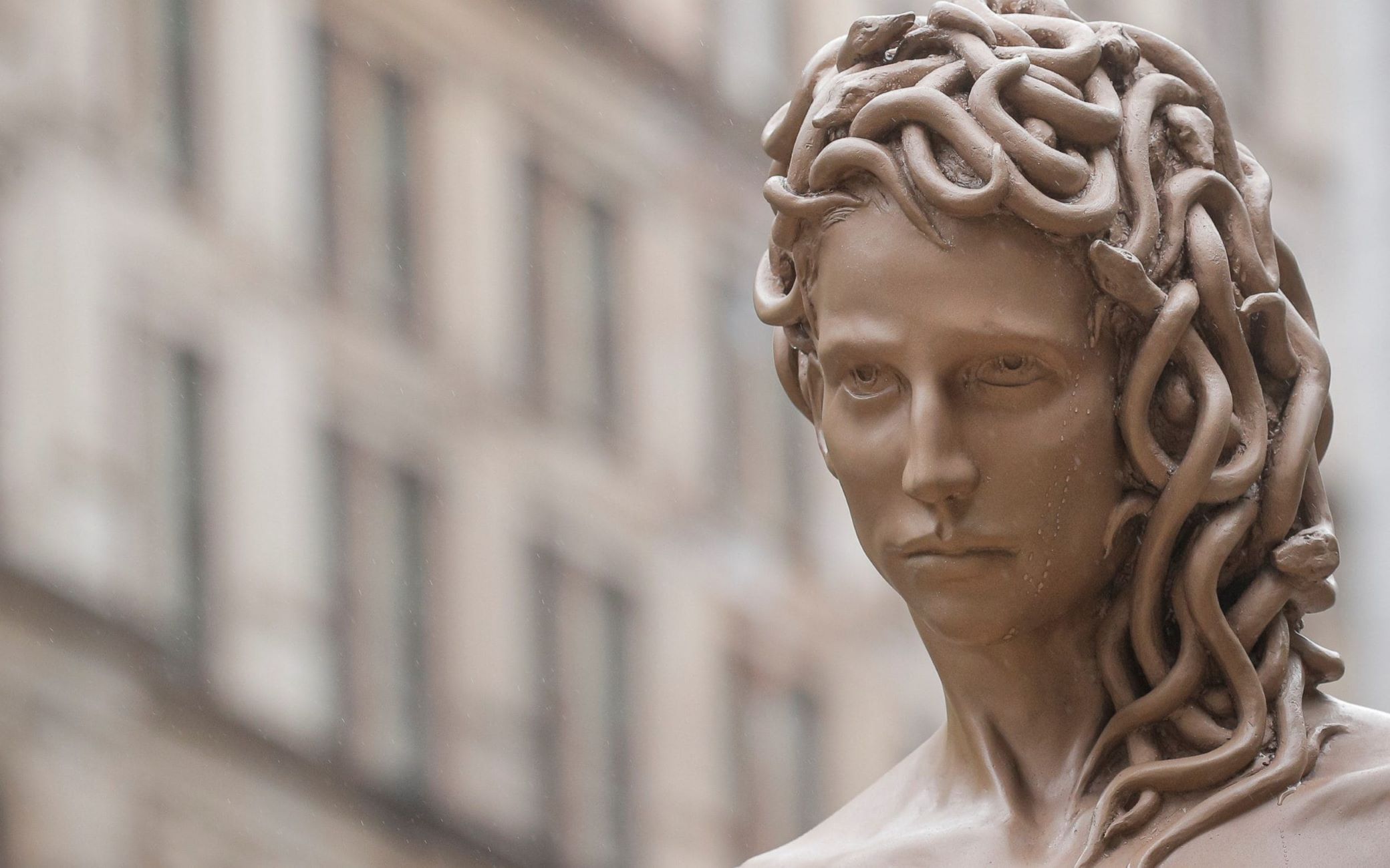 11-captivating-facts-about-the-medusa-statue-facts