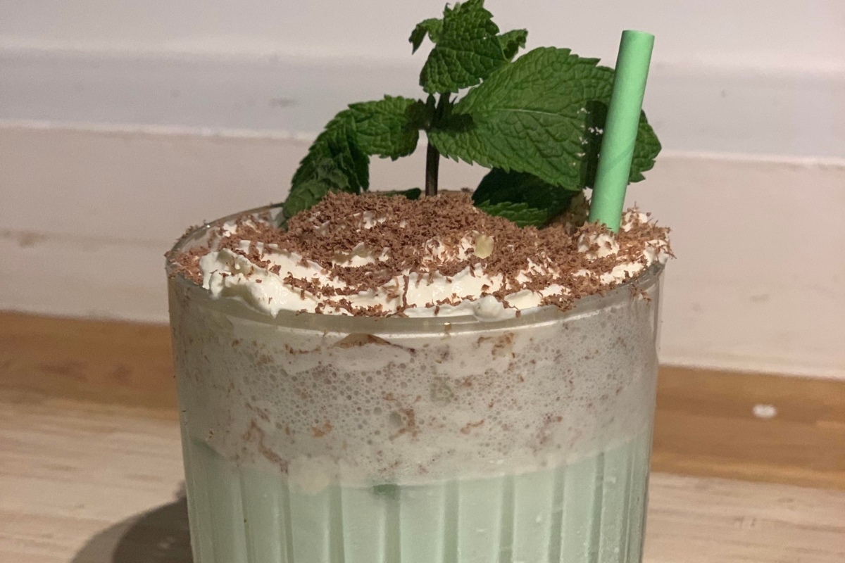 11-intriguing-facts-about-mint-chocolate-white-russian
