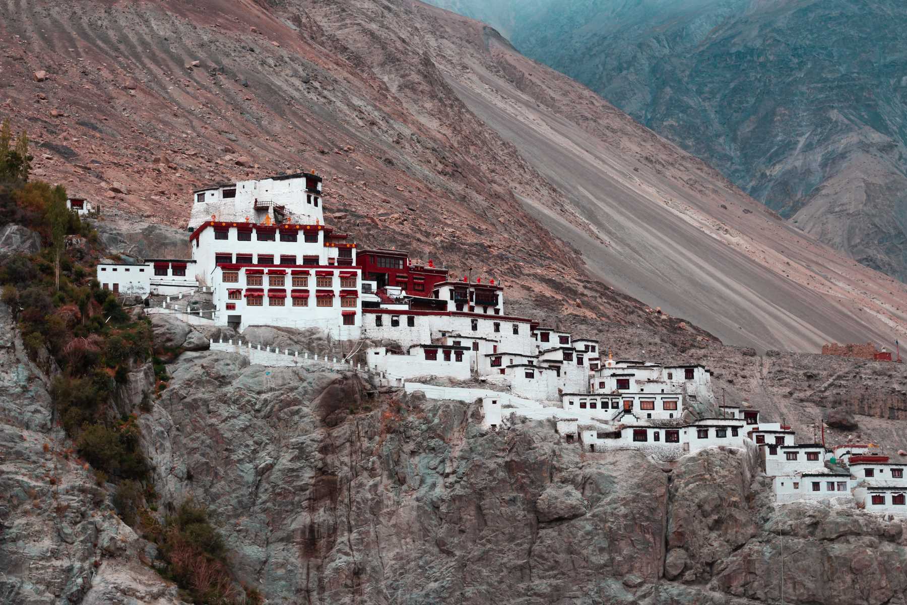 11-surprising-facts-about-diskit-monastery