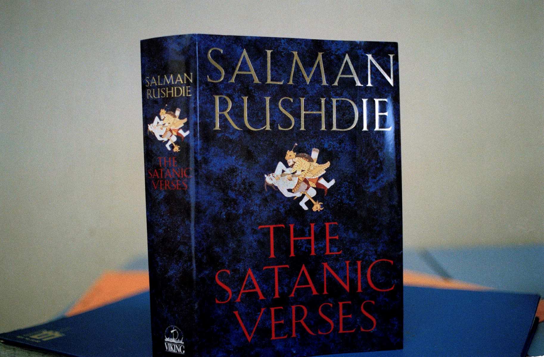12-astonishing-facts-about-the-satanic-verses-salman-rushdie
