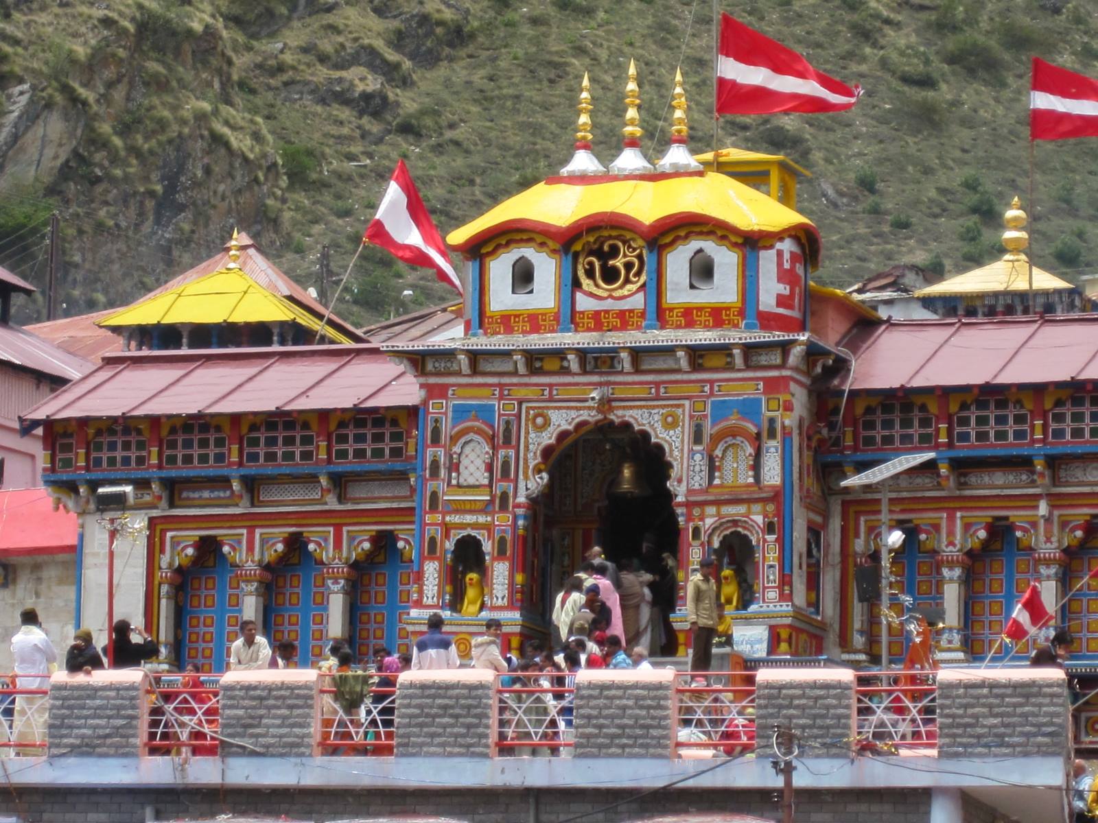 12-astounding-facts-about-badrinath-temple