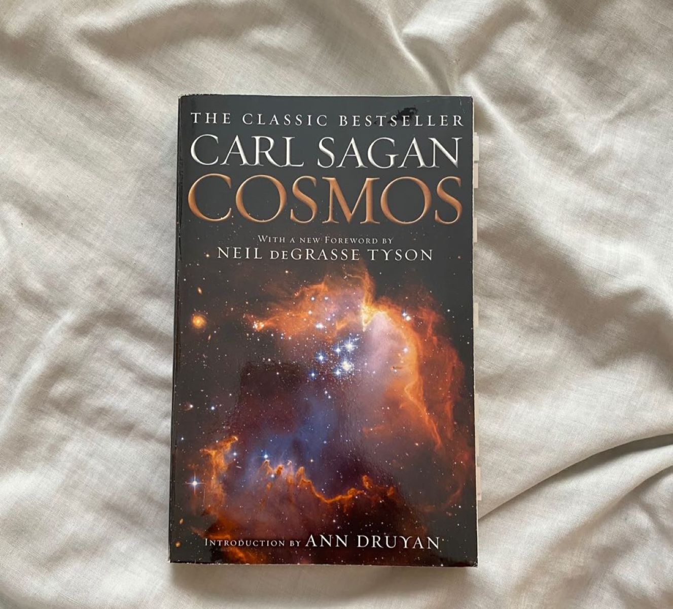 12-captivating-facts-about-cosmos-carl-sagan