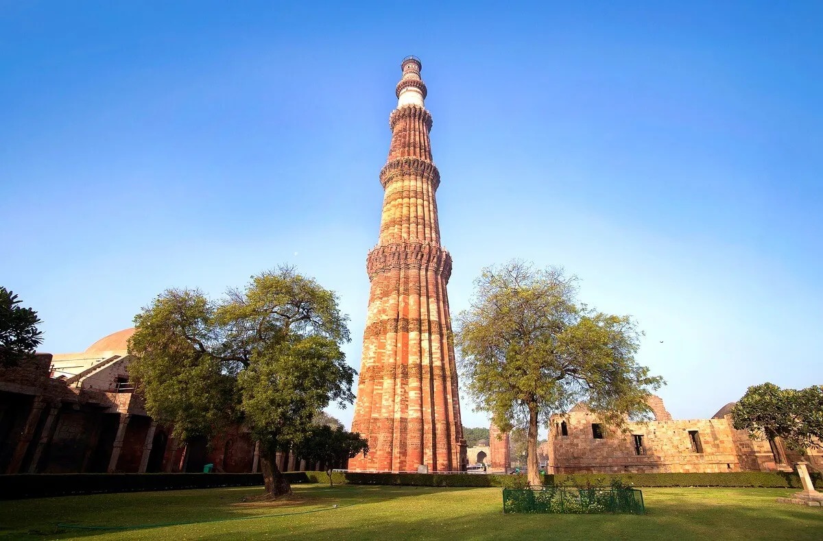 12-enigmatic-facts-about-qutb-minar