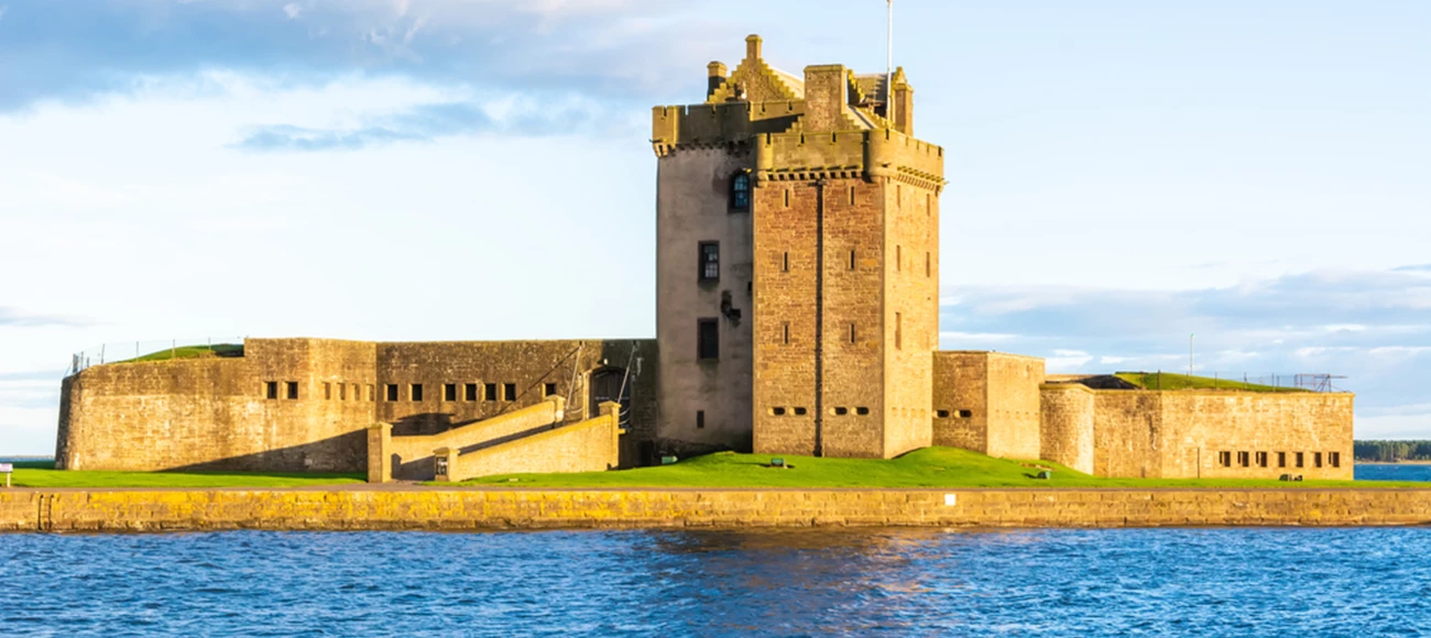 12-extraordinary-facts-about-broughty-castle