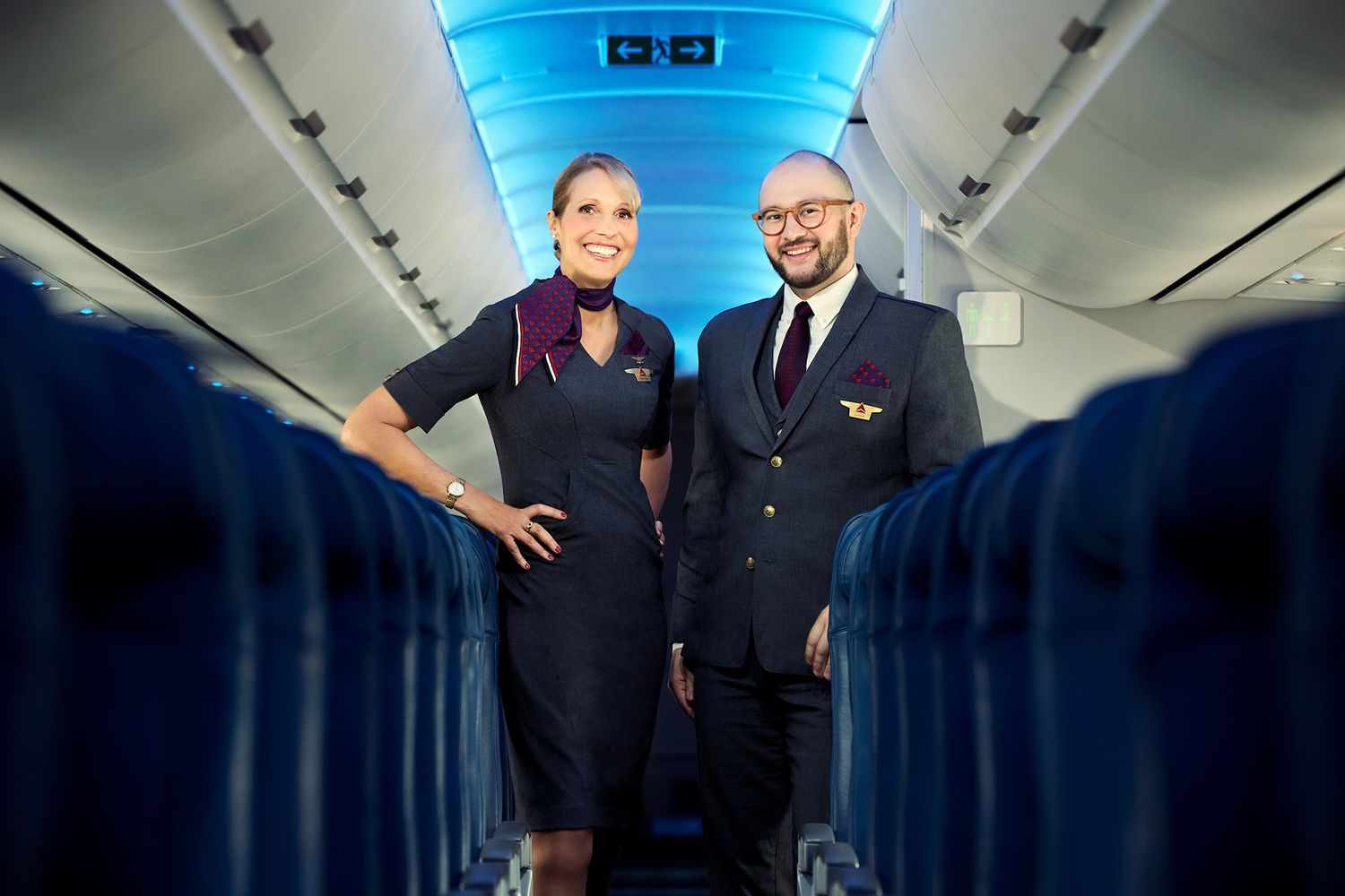 The Difference Between Flight Attendants and the Cabin Crew