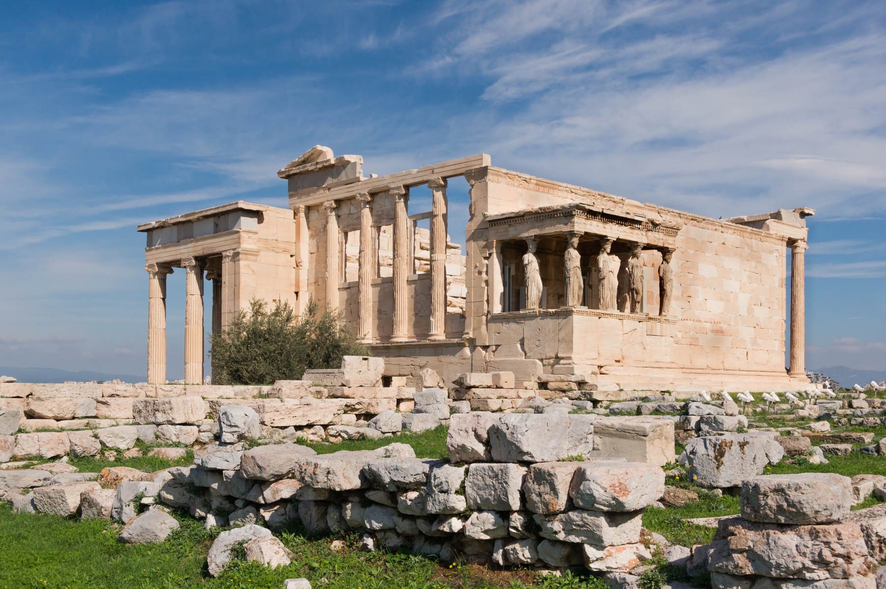 12-extraordinary-facts-about-the-cariatides-of-the-erechtheion