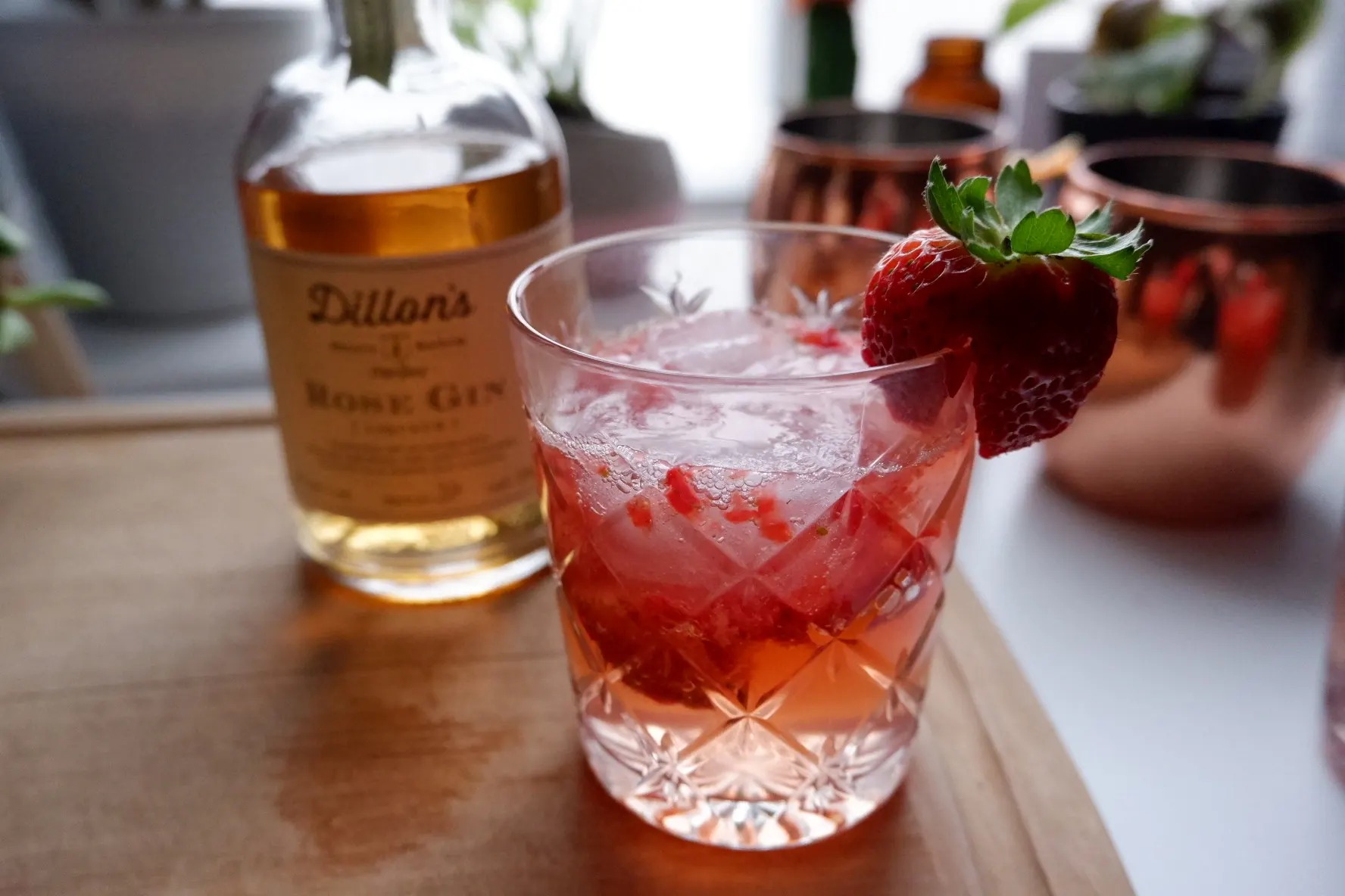 12-mind-blowing-facts-about-strawberry-rose-gin-fizz