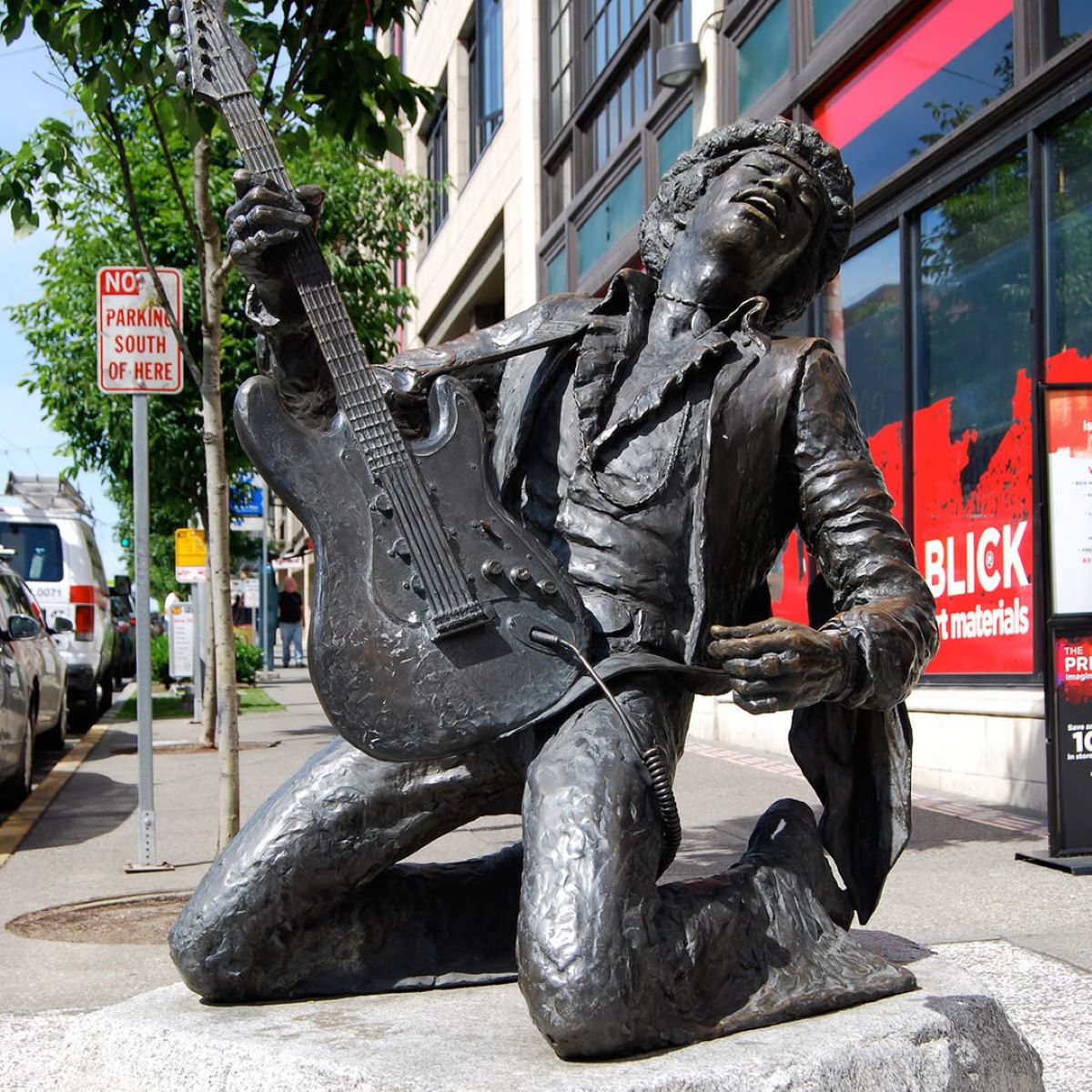 12-mind-blowing-facts-about-the-jimi-hendrix-statue
