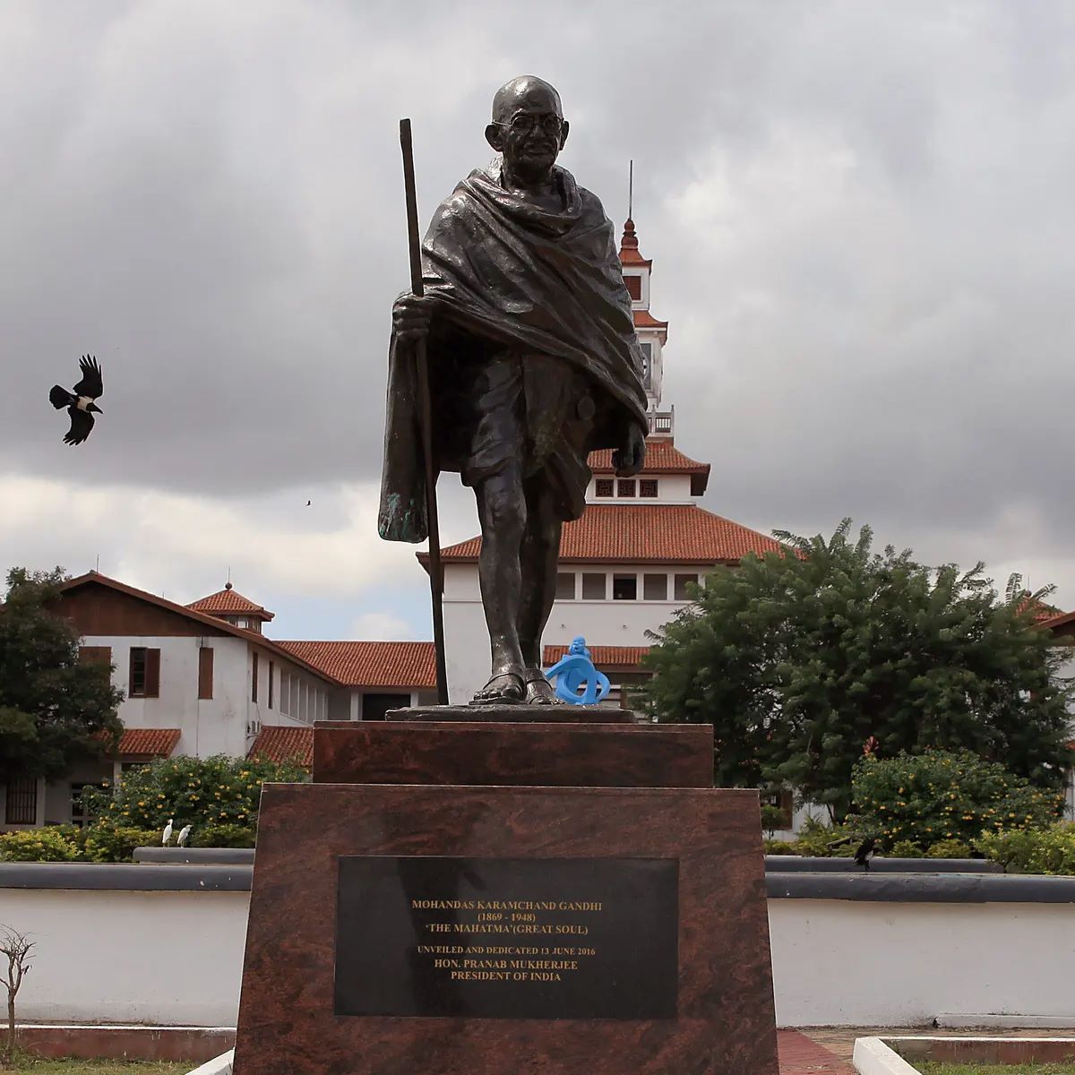 13-captivating-facts-about-the-mahatma-gandhi-statue