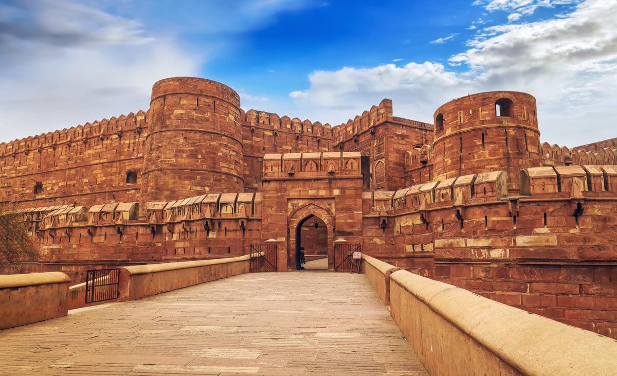 13 Extraordinary Facts About Agra Fort - Facts.net