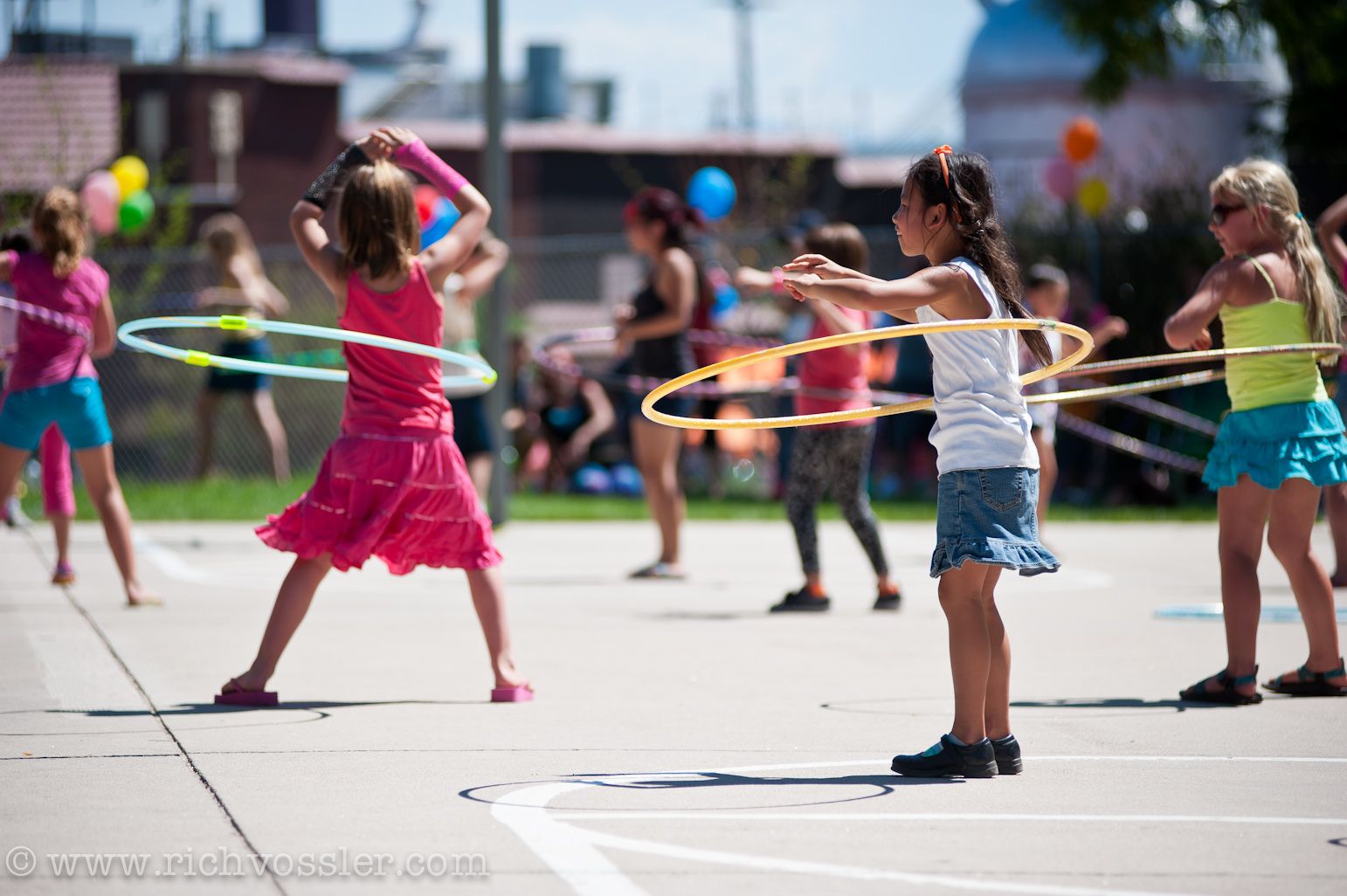 13-intriguing-facts-about-hula-hoop-contest