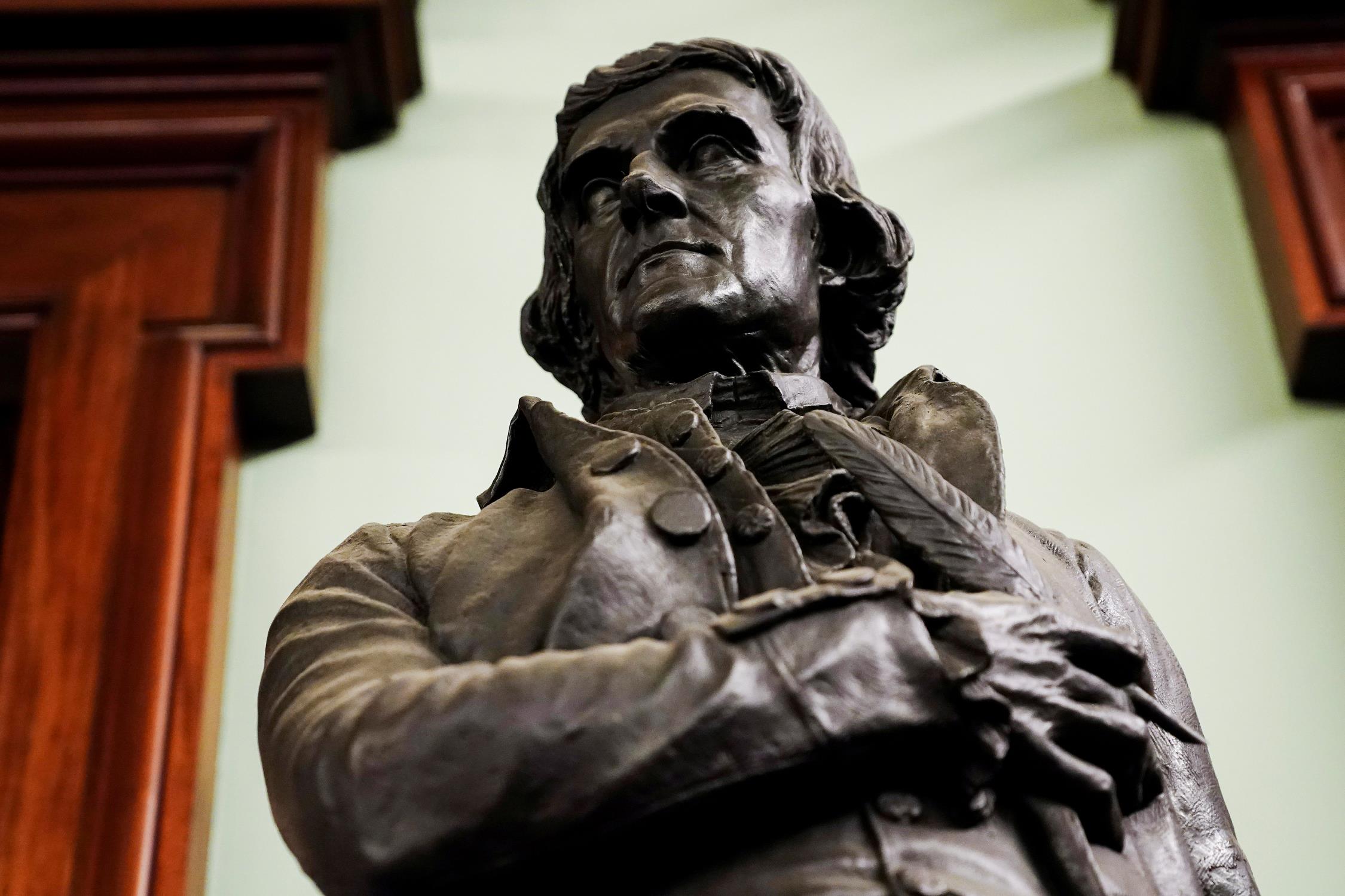 13-intriguing-facts-about-the-thomas-jefferson-statue