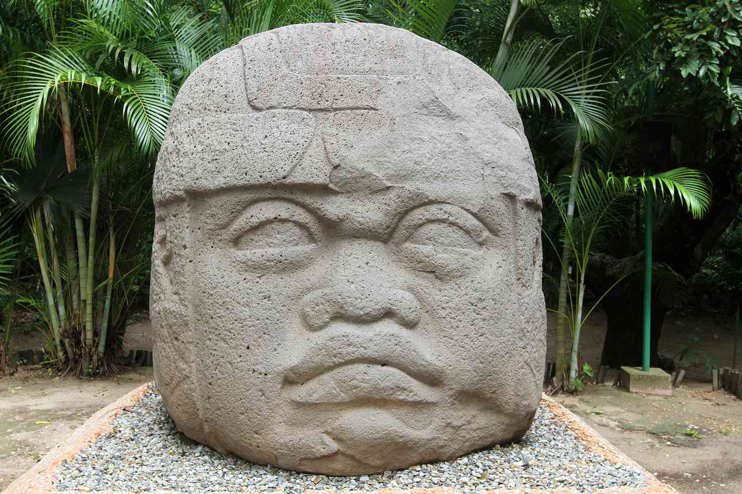 13-mind-blowing-facts-about-the-king-of-the-olmec-civilization-statue