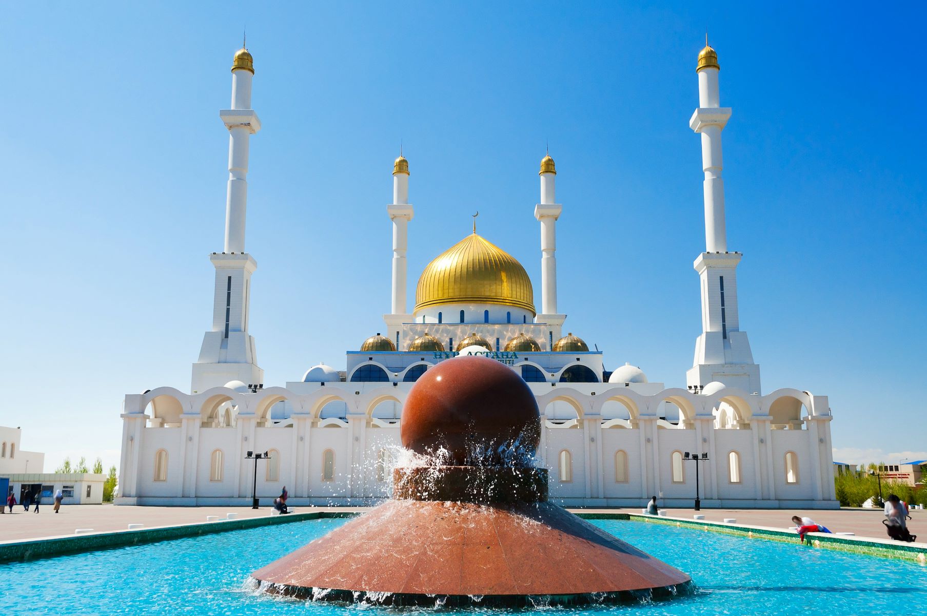13-unbelievable-facts-about-nur-astana-mosque