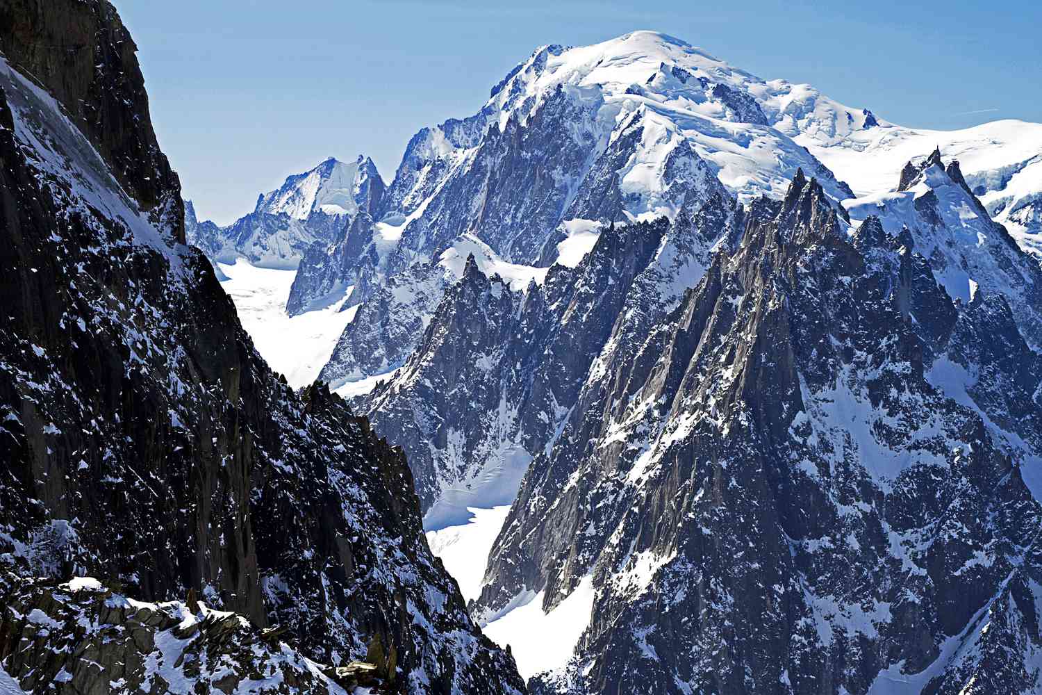 14 Astonishing Facts About Mont Blanc - Facts.net