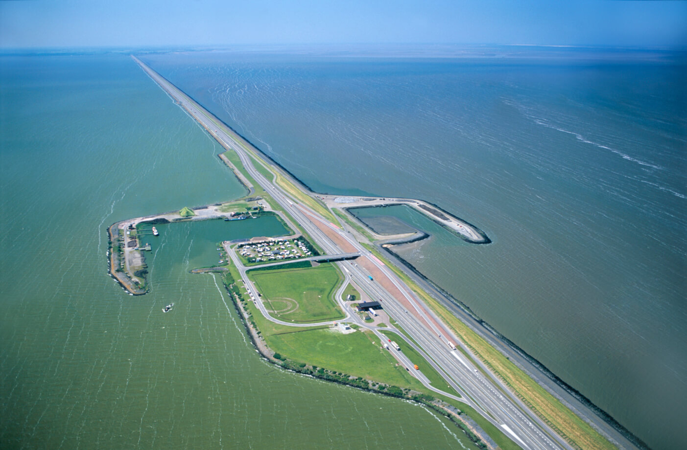 14-enigmatic-facts-about-lake-ijsselmeer