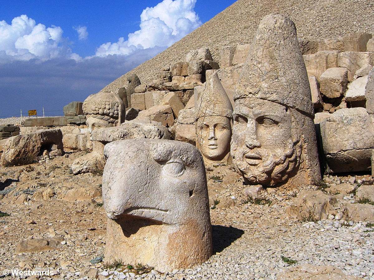14-fascinating-facts-about-mount-nemrut