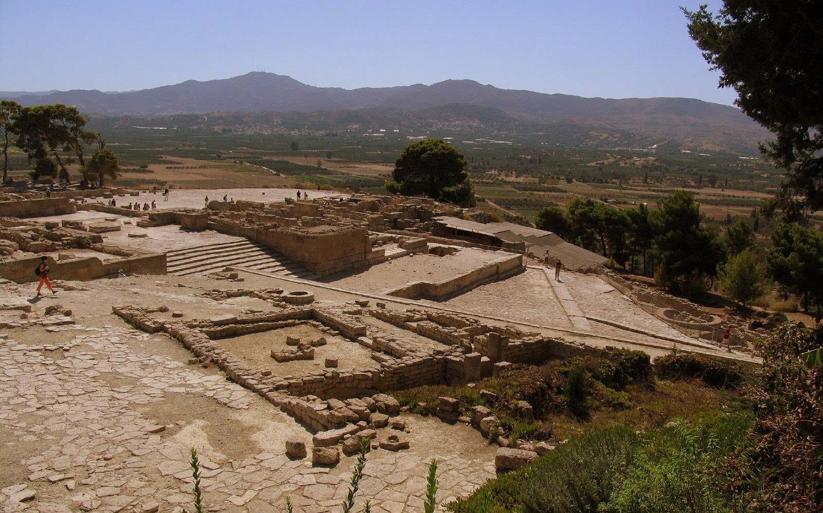 14-surprising-facts-about-phaistos