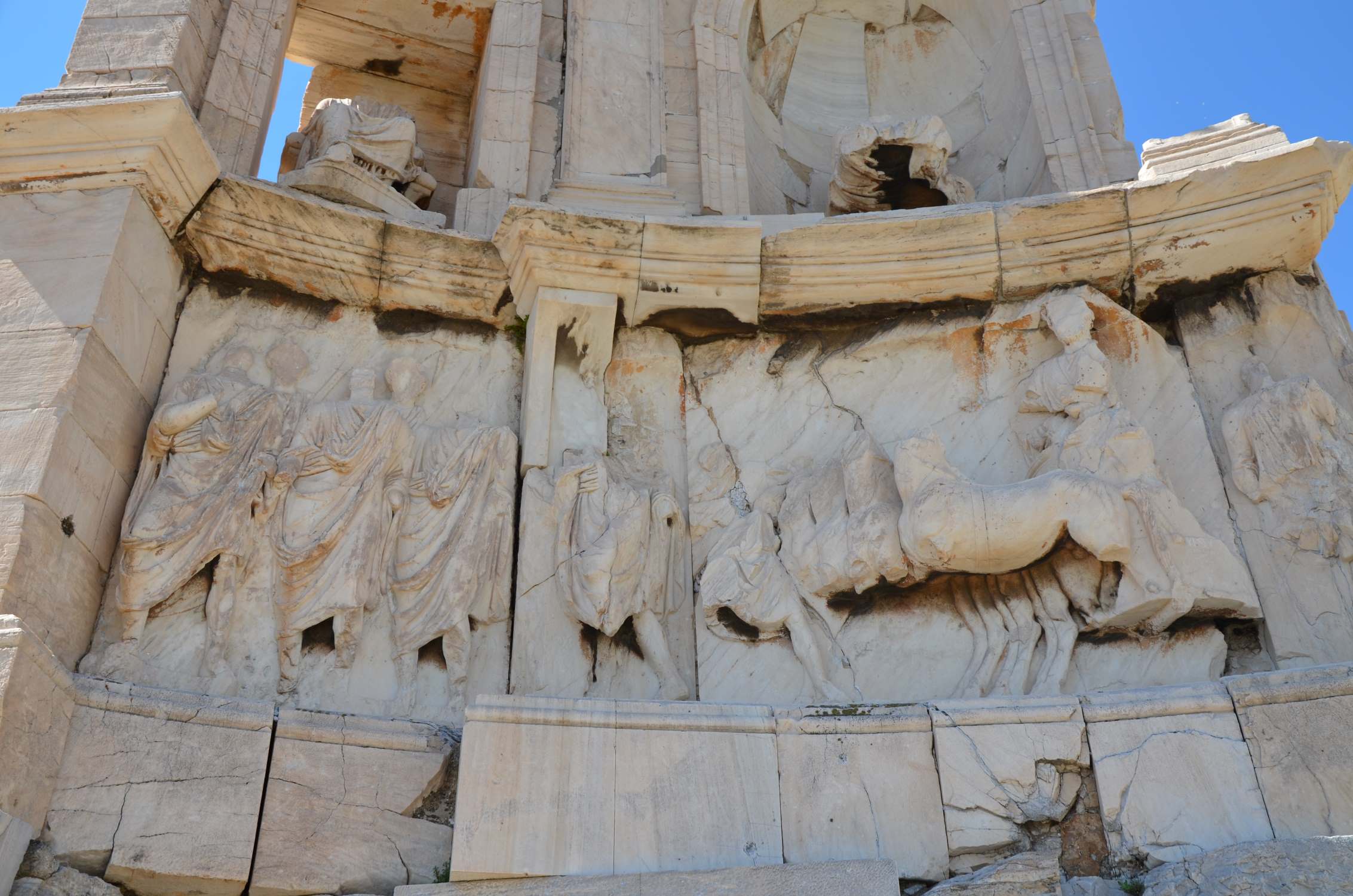 14-surprising-facts-about-the-philopappos-monument
