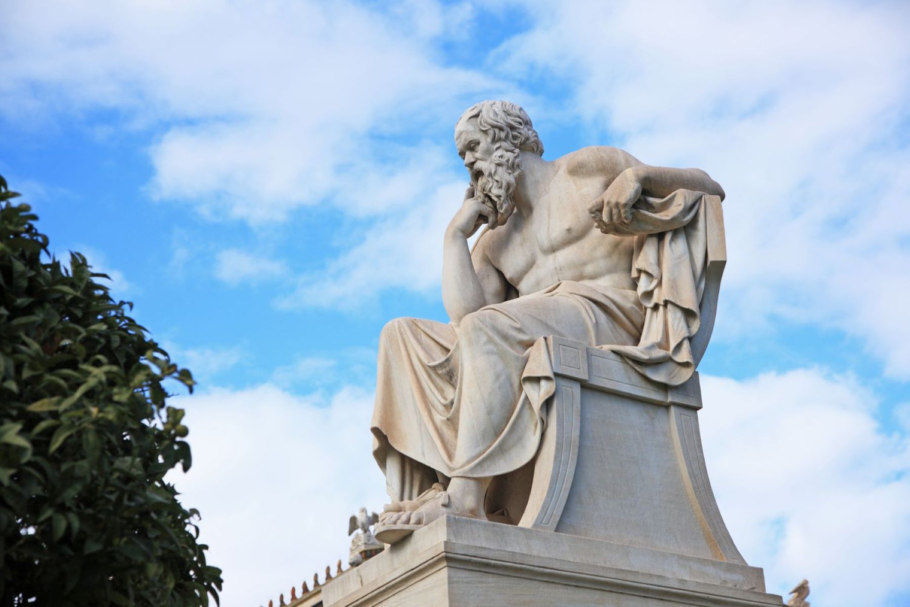 14-surprising-facts-about-the-socrates-statue