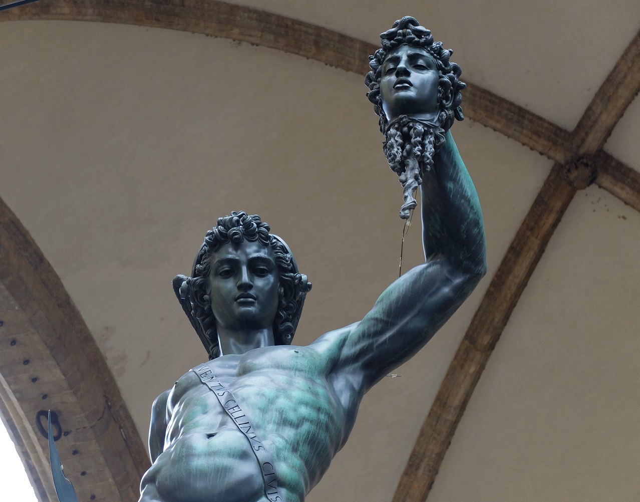 14-unbelievable-facts-about-the-perseus-and-medusa-statue