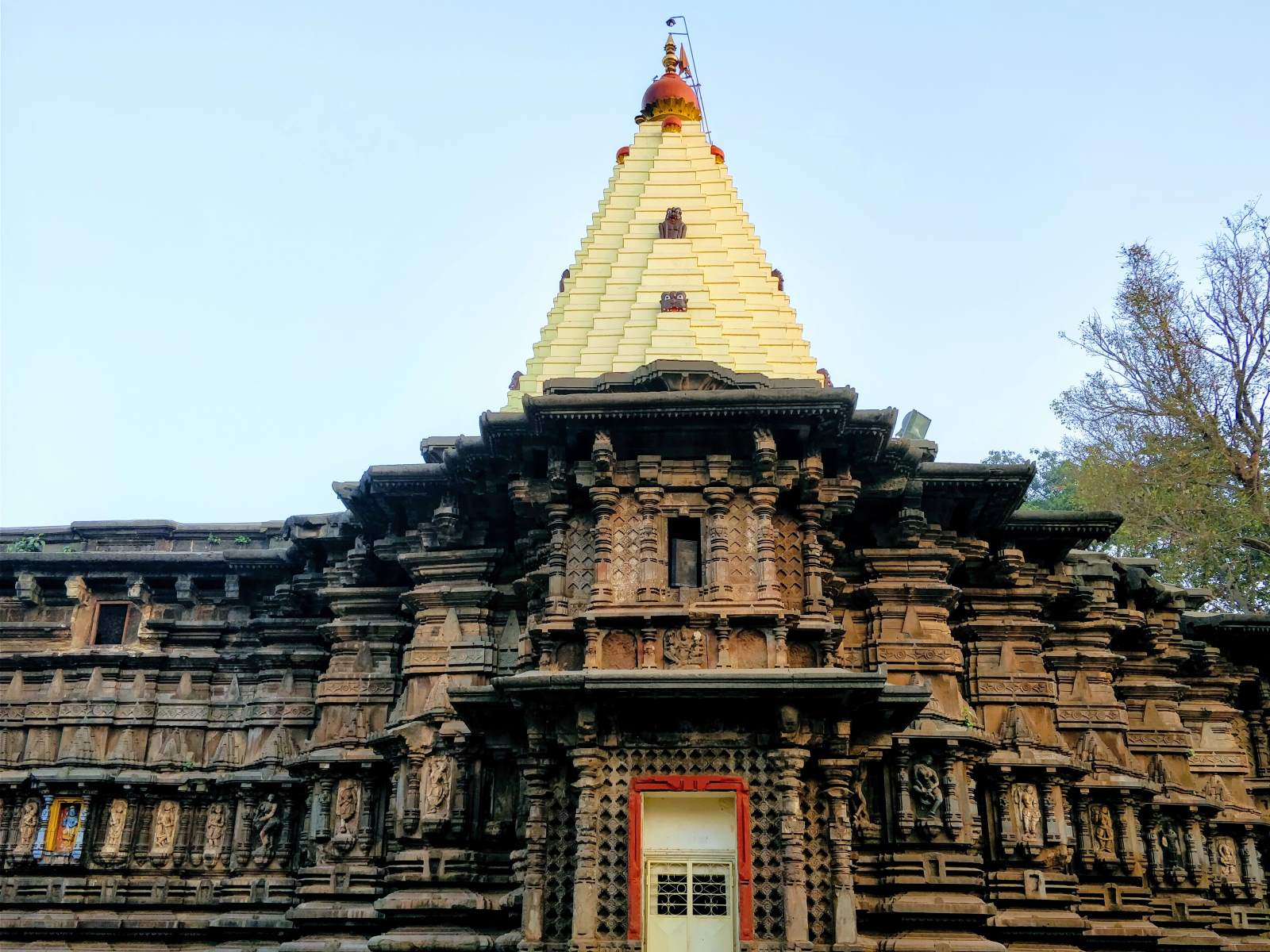 15-astonishing-facts-about-mahalaxmi-temple