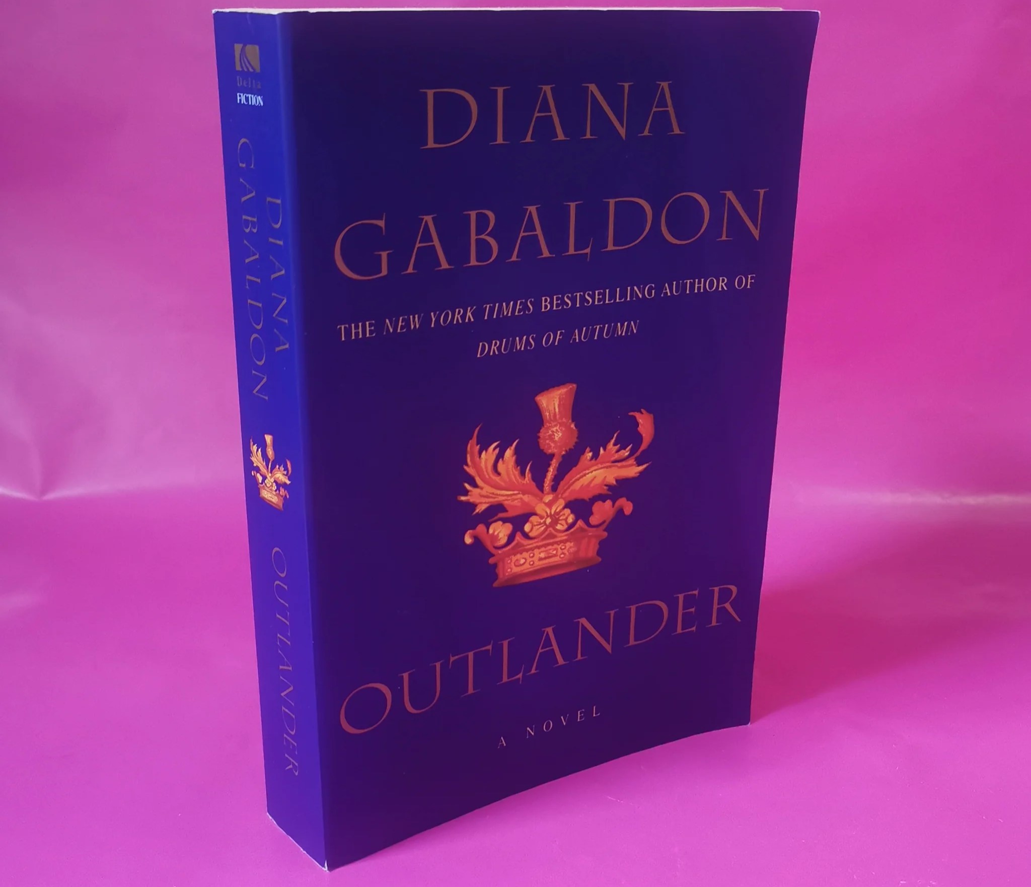15-astonishing-facts-about-outlander-diana-gabaldon