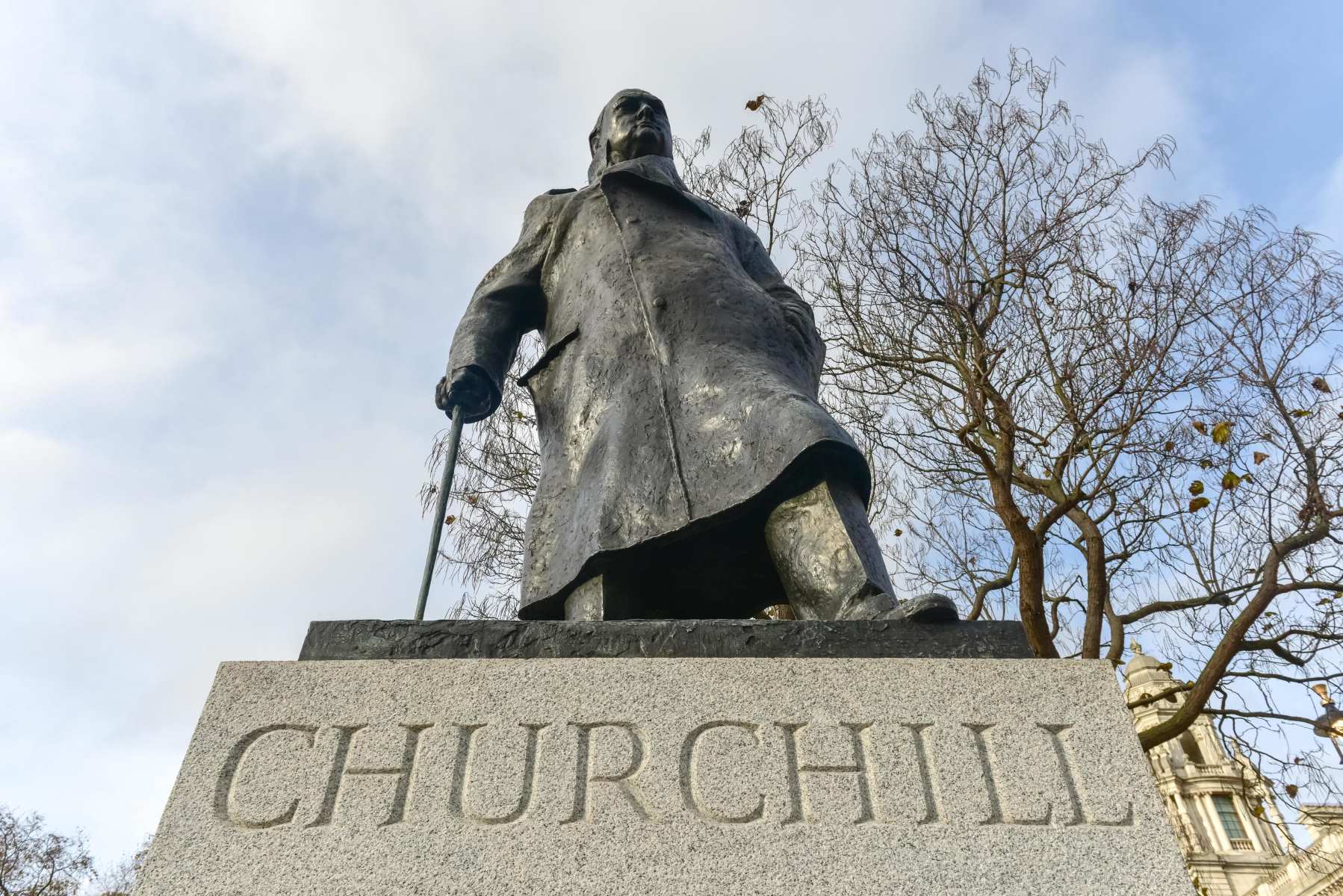 15-astounding-facts-about-the-winston-churchill-statue
