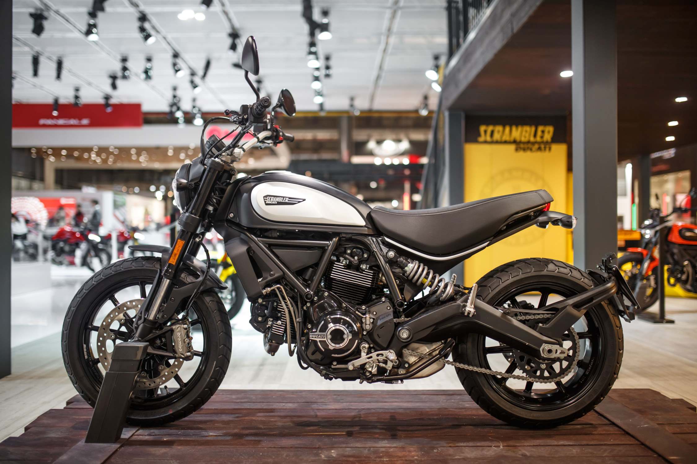 15-captivating-facts-about-ducati-scrambler-icon