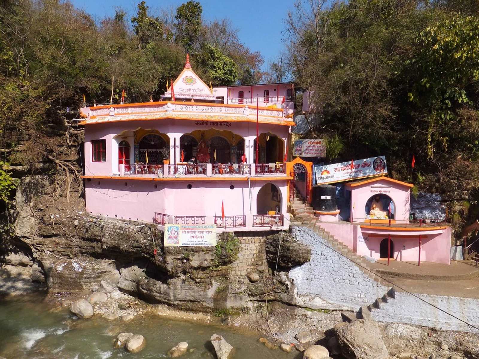 15-captivating-facts-about-tapkeshwar-temple