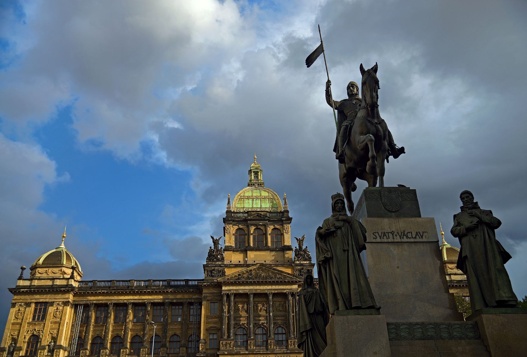 15-extraordinary-facts-about-the-st-wenceslas-statue