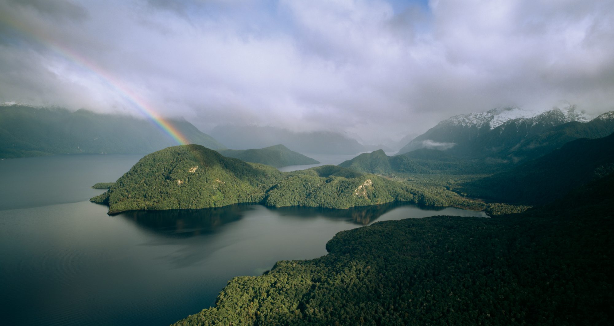 15-mind-blowing-facts-about-lake-manapouri