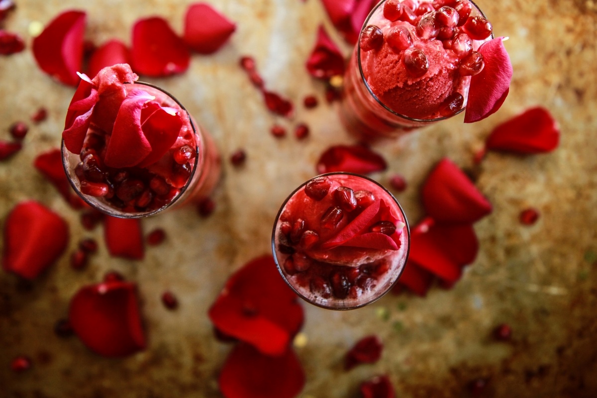 15-surprising-facts-about-raspberry-pomegranate-champagne-cocktail
