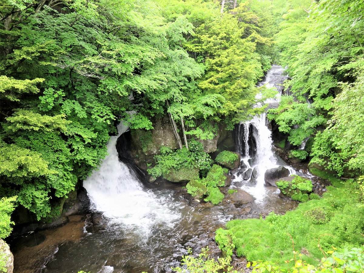 15-surprising-facts-about-ryuzu-waterfall