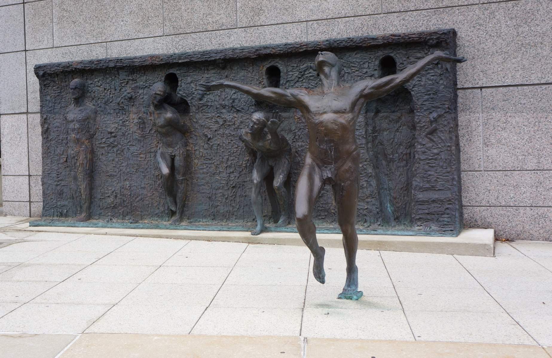 15-surprising-facts-about-the-call-of-freedom-sculpture