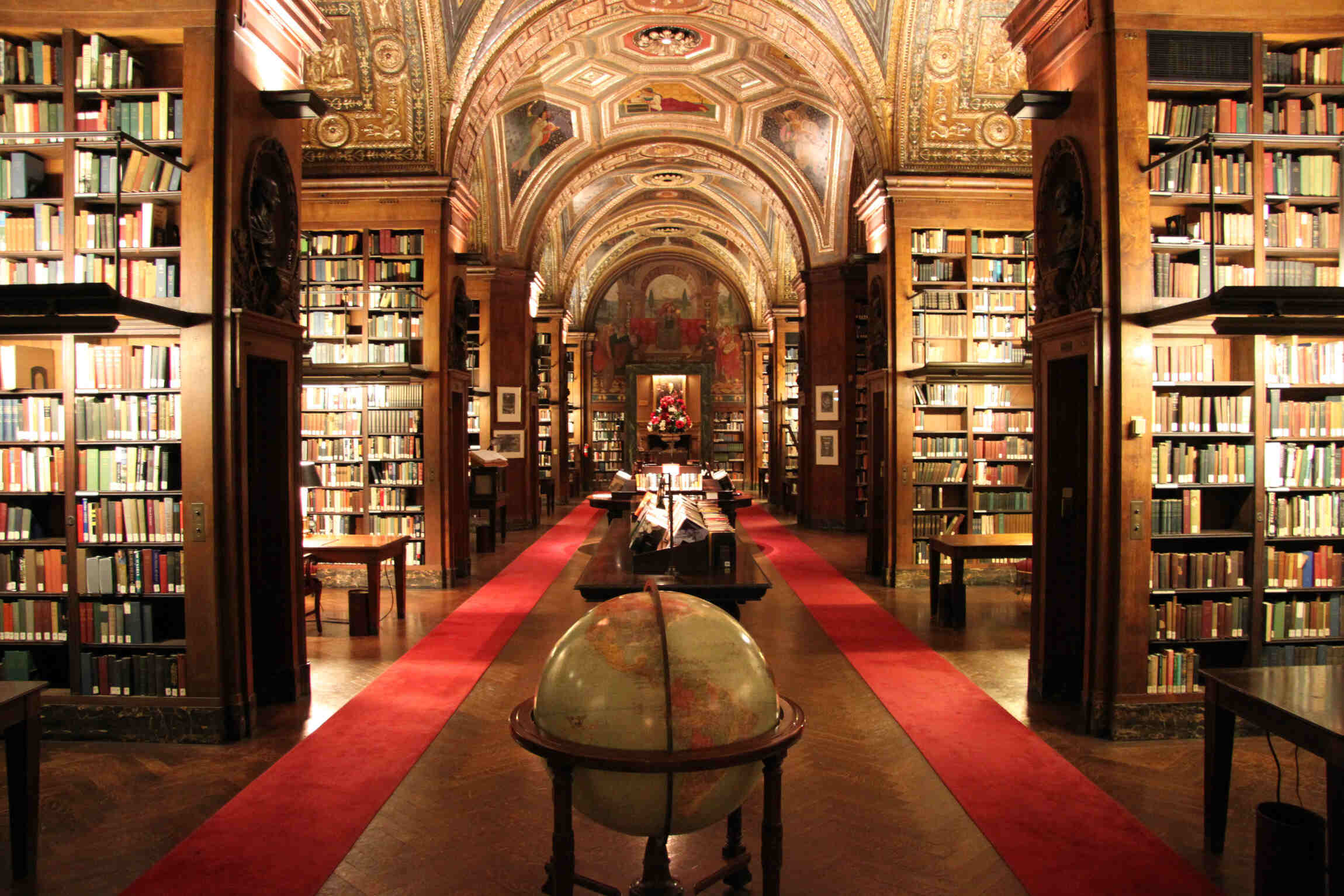15-surprising-facts-about-university-club-library
