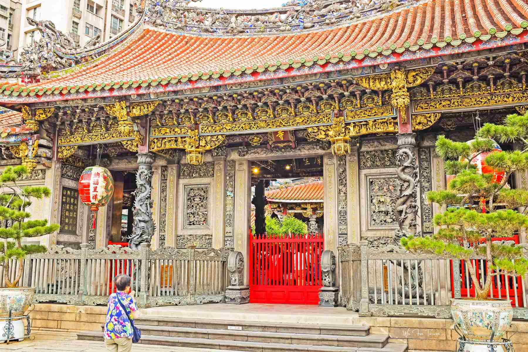 15-unbelievable-facts-about-longshan-temple