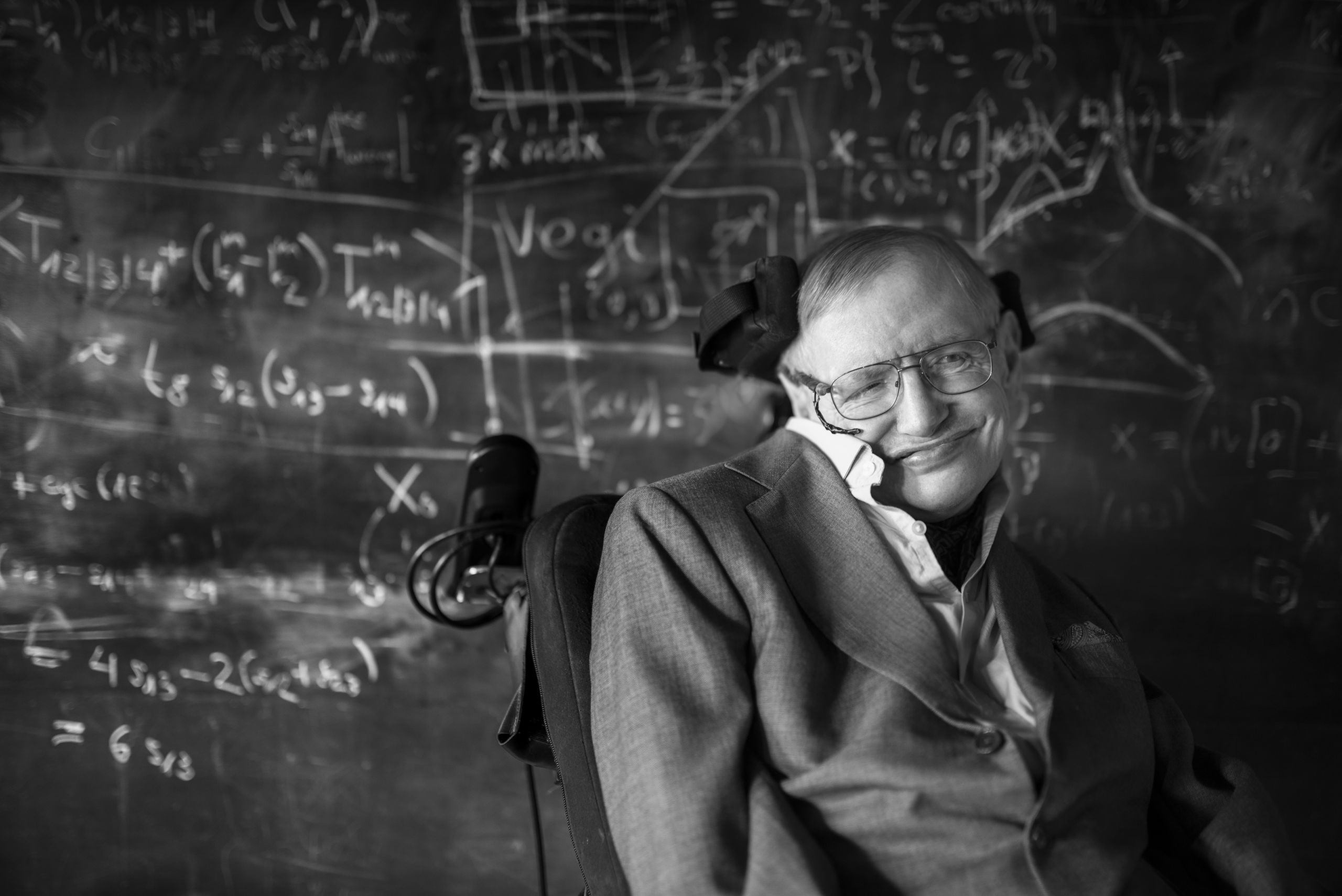 16-captivating-facts-about-stephen-hawking